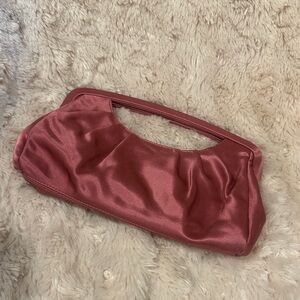 🌻🌻Ann Taylor Pink Satin clutch